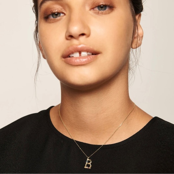 C necklace - Picture 5 of 5